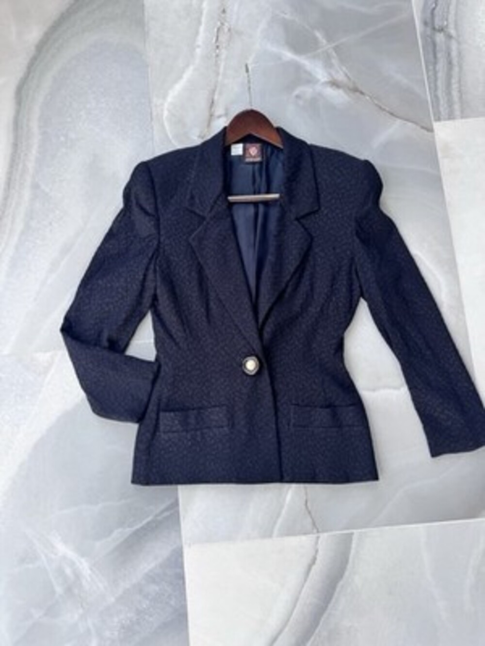 True Vintage Silk Blend ANNE KLEIN Womens Blazer Jacket Black 70’s Shoulder Pads